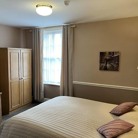 Royal Oak Hotel, Гарстанг Экстерьер фото